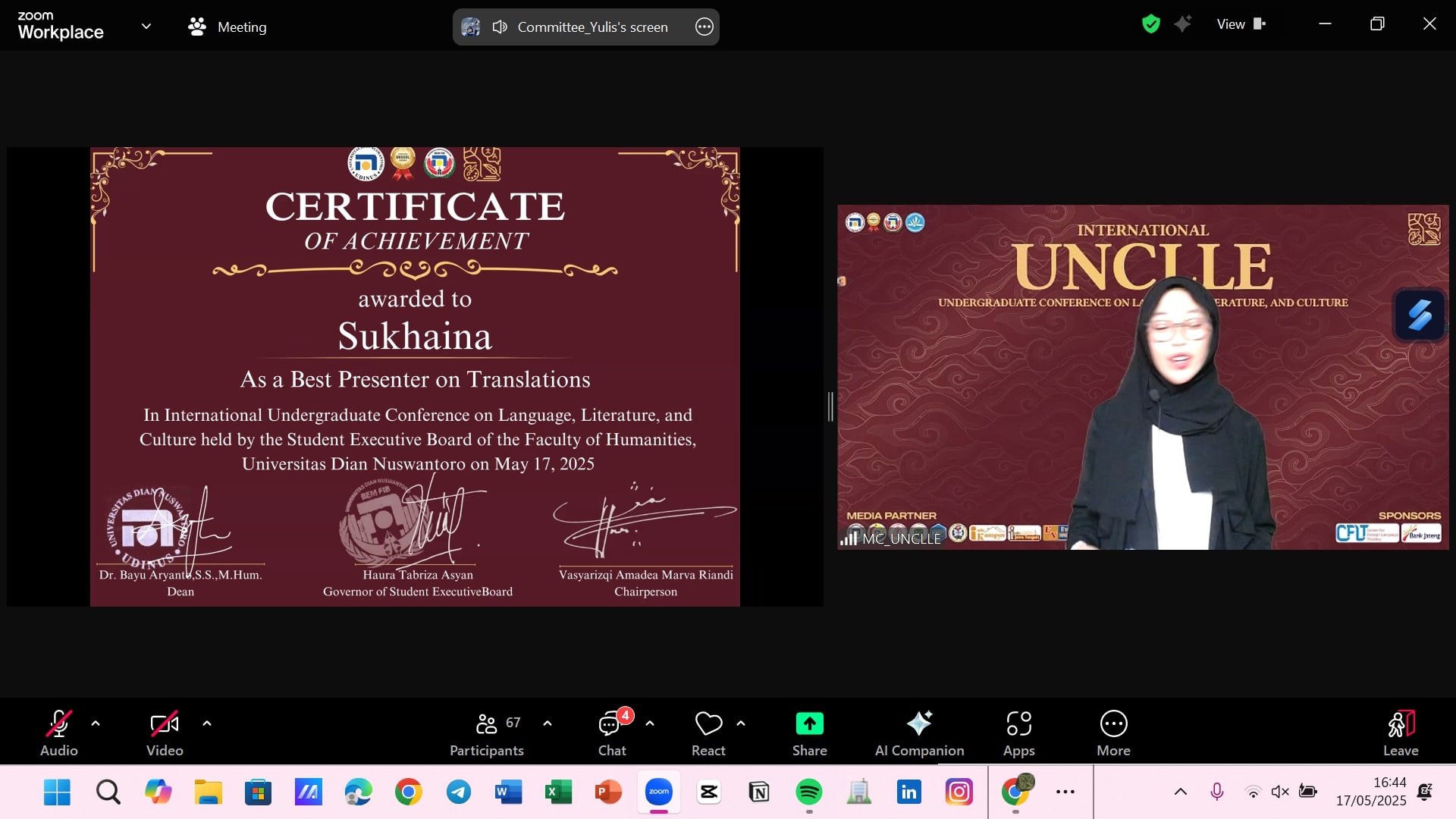 Penyerahan Sertifikat Kepada Best Presenter (4)